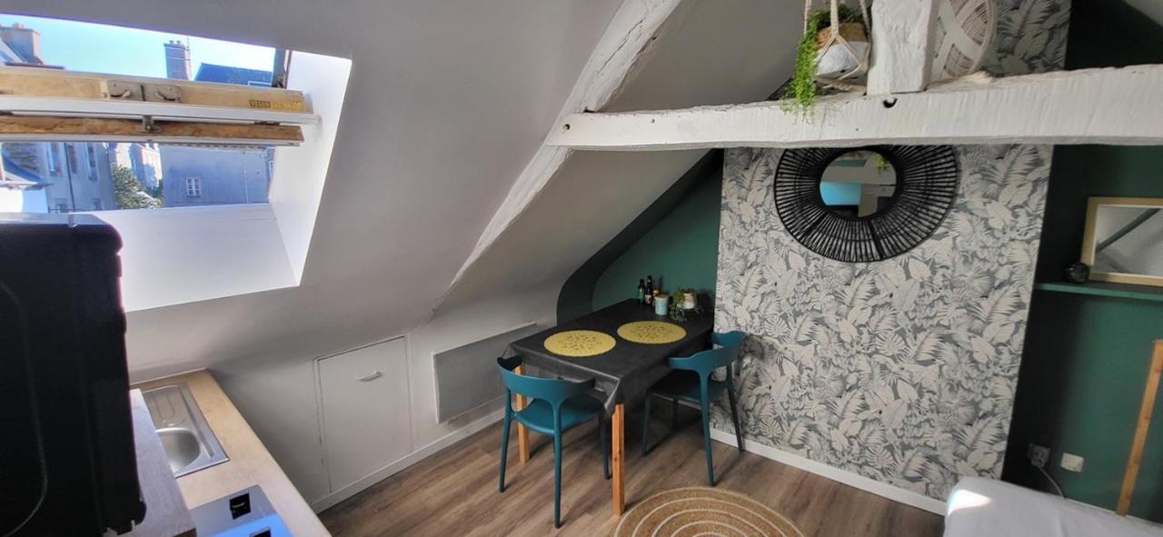 La Cabane - Petit Studio Mansarde - Plage 50M - Rue Gratuite サン・マロ エクステリア 写真